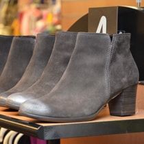Große Auswahl an Damenschuhen
