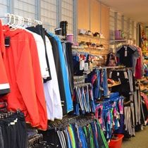 Große Auswahl an Sportbekleidung